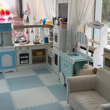 Pensjonat Niebieski - Tylko Dla Rodzin Z Małymi Dziećmi 3*